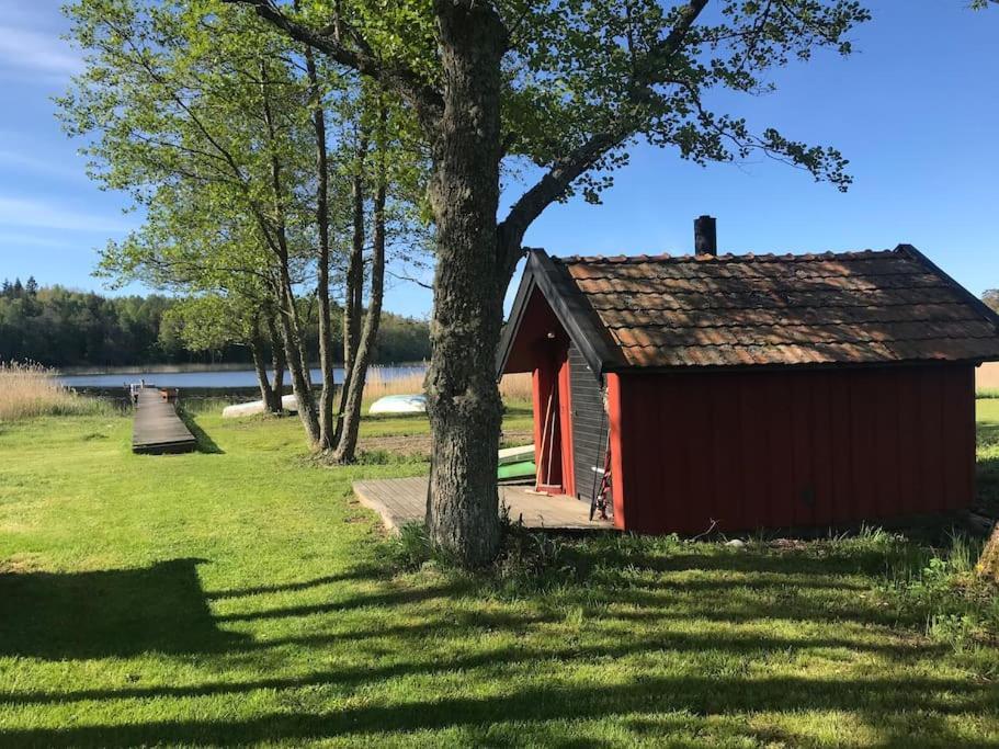 Cozy Lodge At Horse Farm With Lake And Sauna Holo  Eksteriør billede